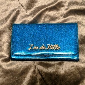 Brand new Lux De Ville wallet.